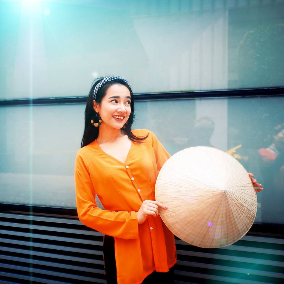 Mặc Trường Giang lủi thủi, Nhã Phương sang Thái quậy tưng thế này Mặc Trường Giang lủi thủi, Nhã Phương sang Thái quậy tưng thế này